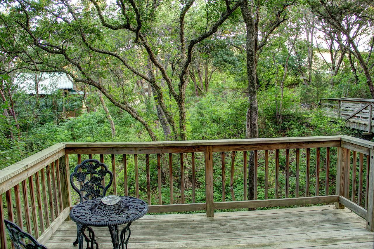 Bed And Breakfast On White Rock Creek Waco Exterior photo